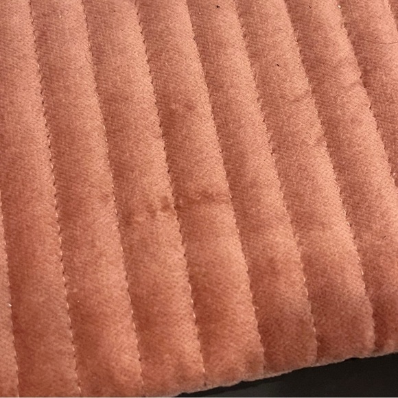 NEw Sezane dusty pink velvet toiletry makeup bag zipper closure - Picture 3 of 6